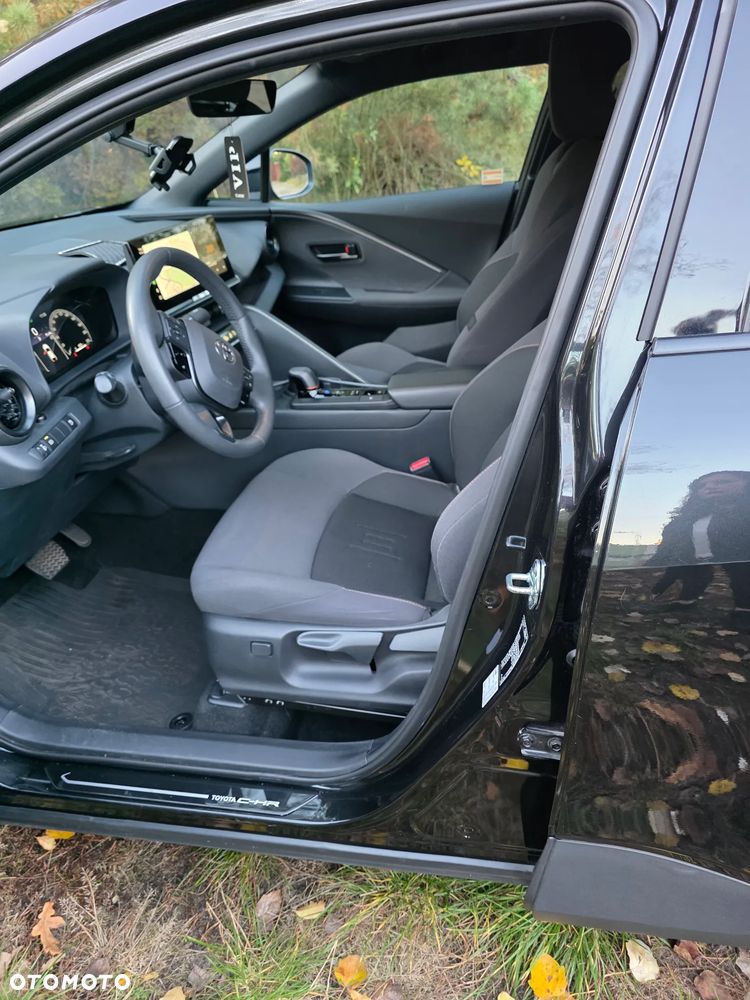 Toyota C-HR - 12