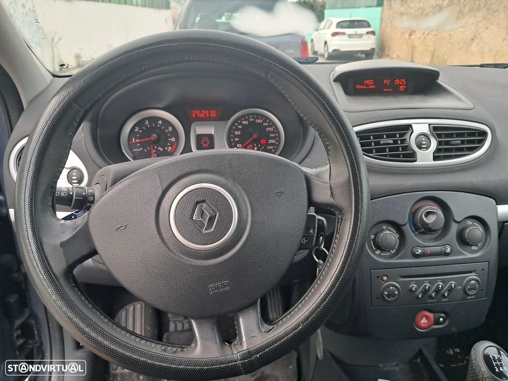 Renault Clio 1.2 16V Dynamique Luxe - 5