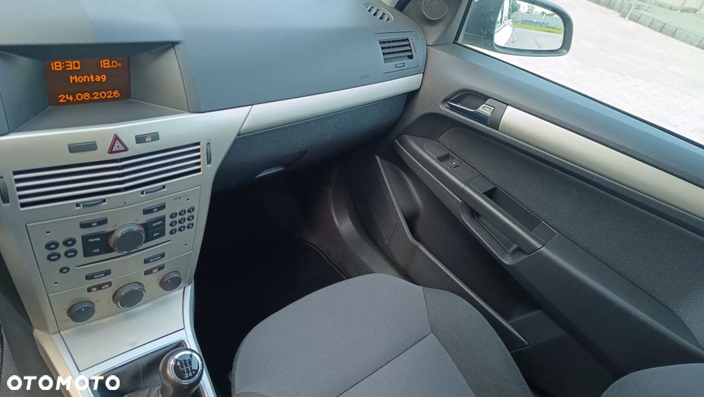 Opel Astra 1.6 Catch me - 28