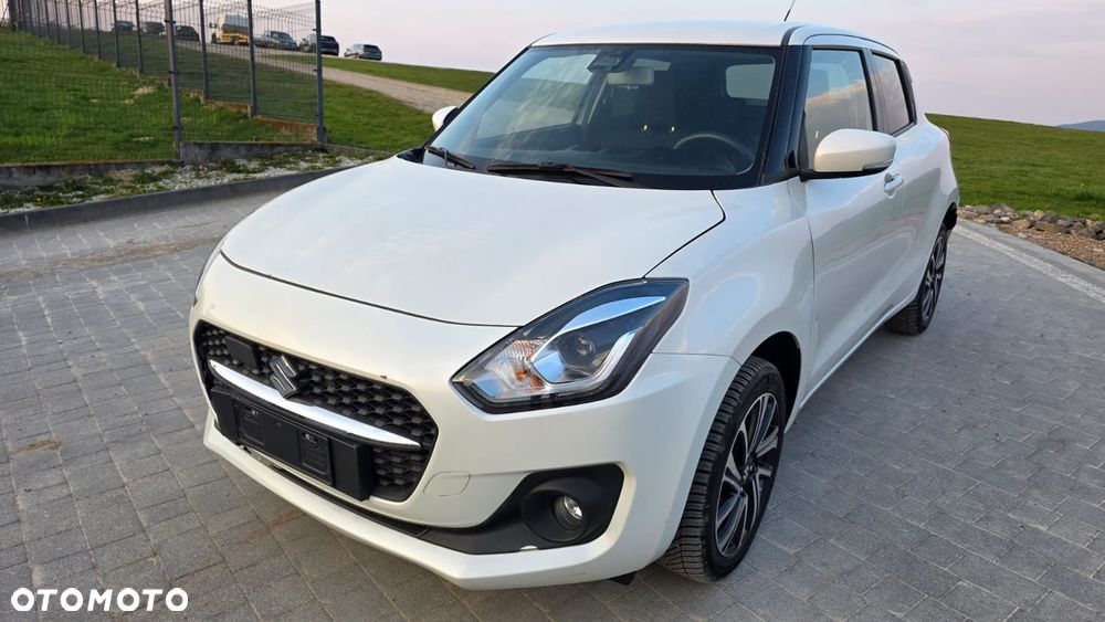 Suzuki Swift 1.2 Dualjet Allgrip Comfort - 1