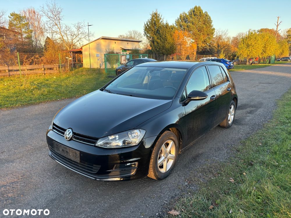 Volkswagen Golf 1.2 TSI BlueMotion Technology Comfortline - 2