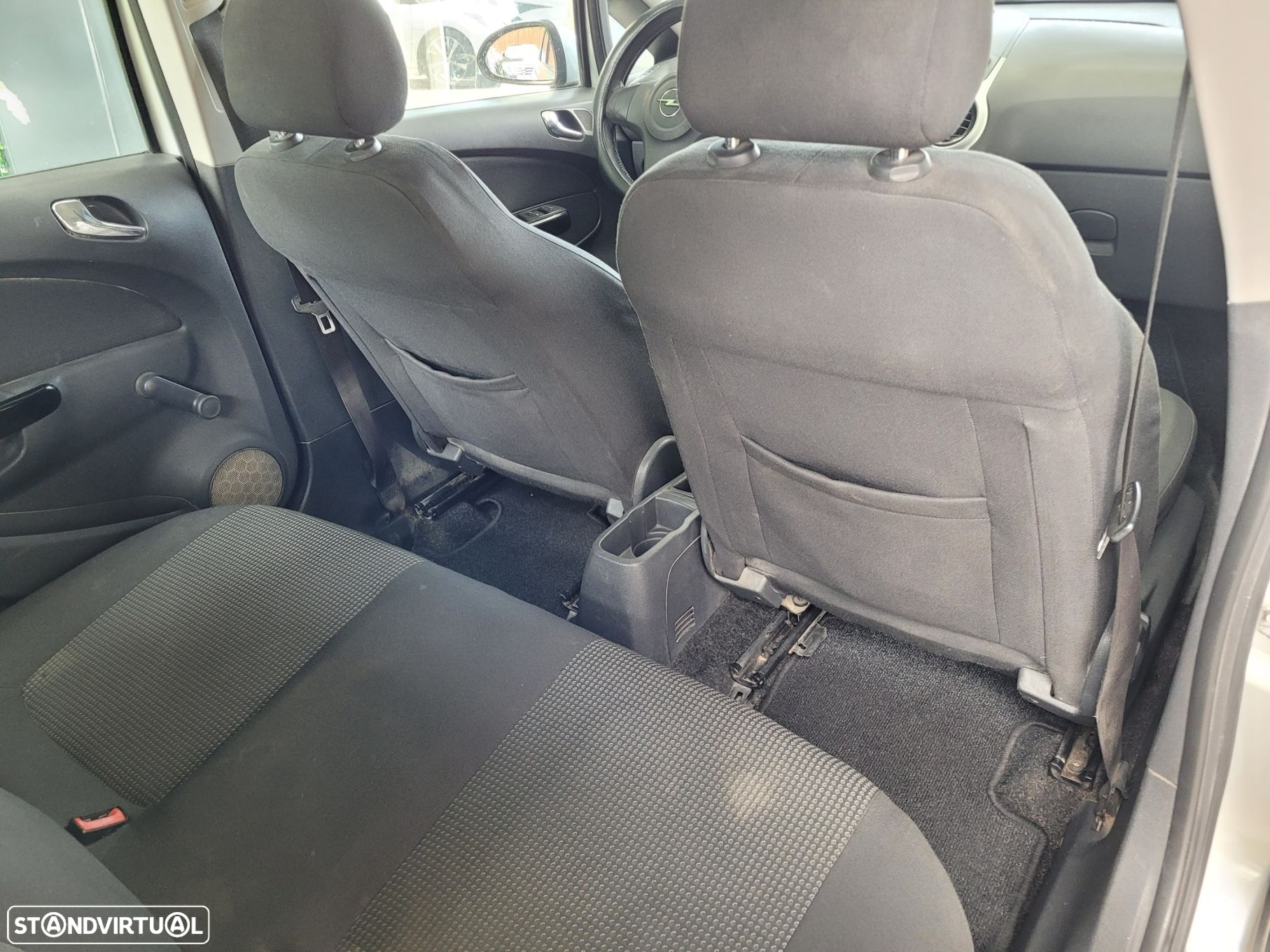 Opel Corsa 1.2 Cosmo - 17