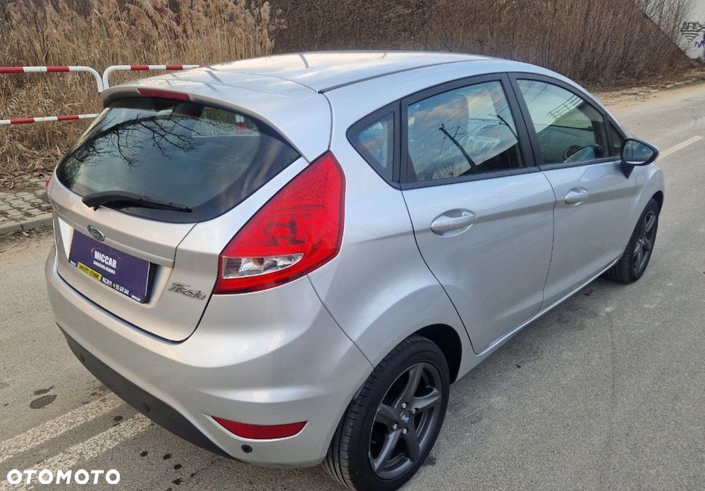 Ford Fiesta - 8