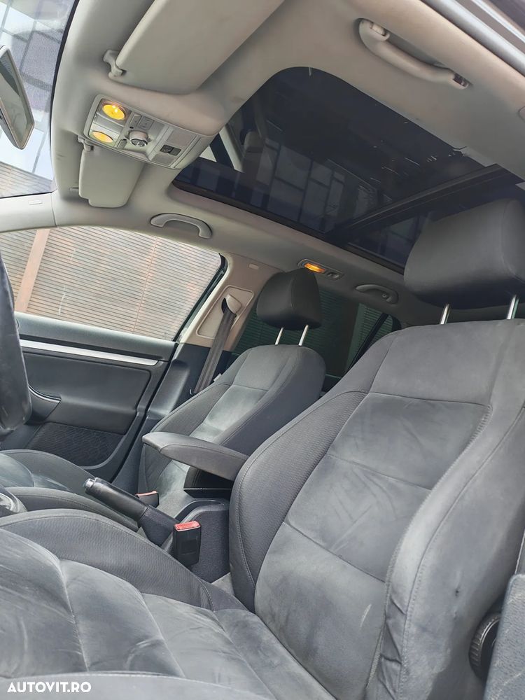 Volkswagen Golf 2.0 TDI DPF Highline - 9