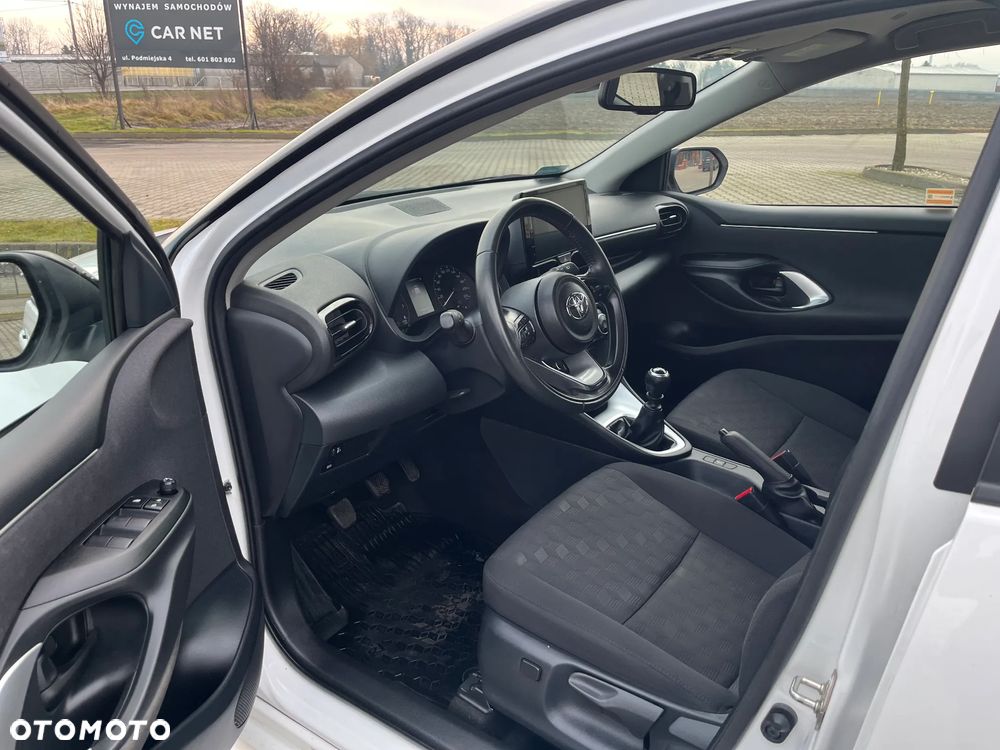 Toyota Yaris 1.5 Style - 12