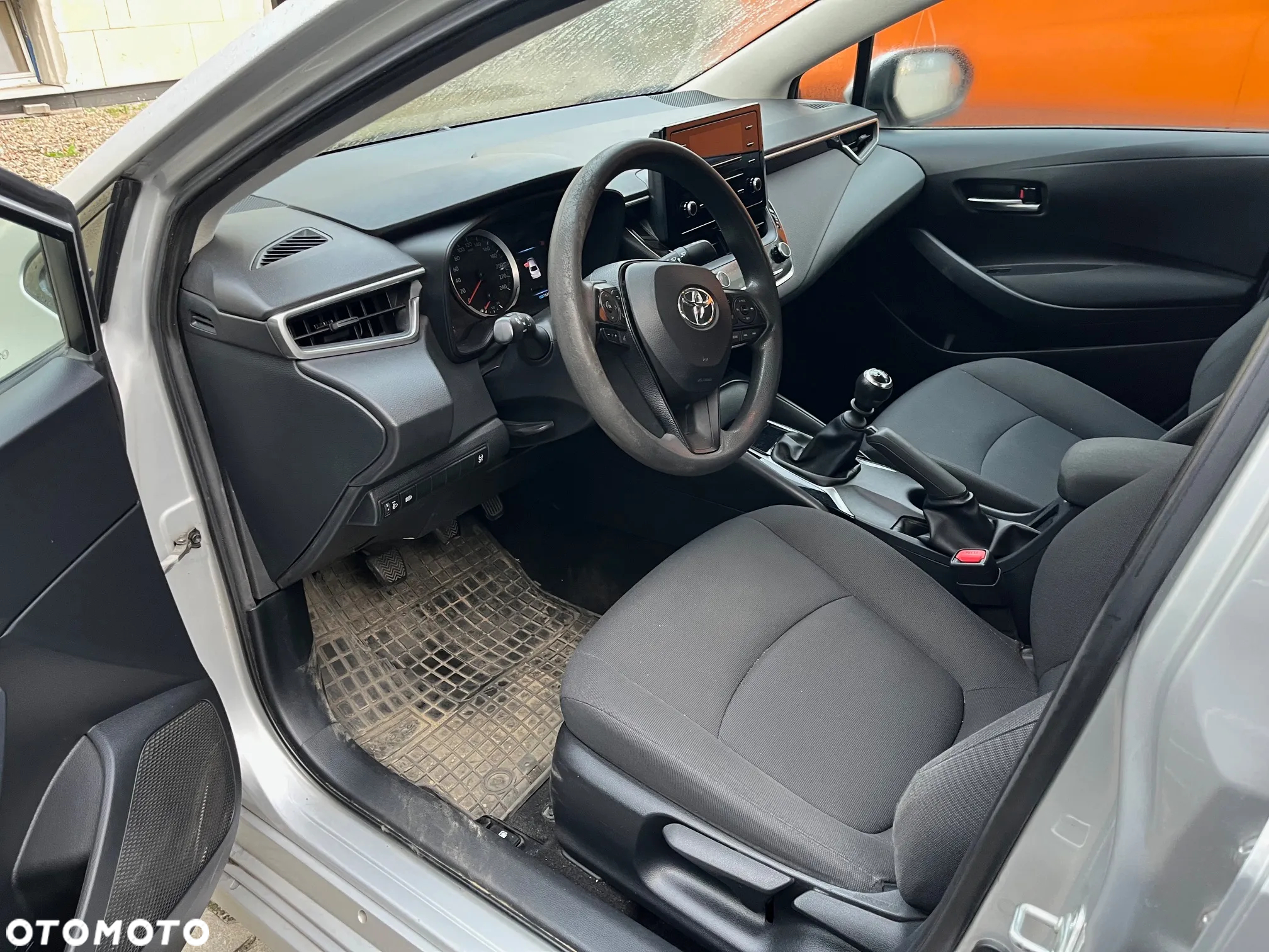 Toyota Corolla - 6