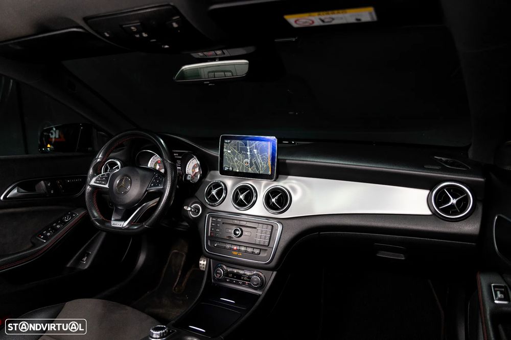 Mercedes-Benz CLA 220 - 22