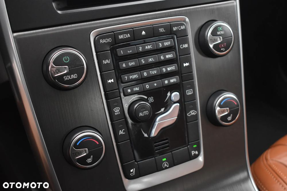 Volvo S60 D3 Summum - 25