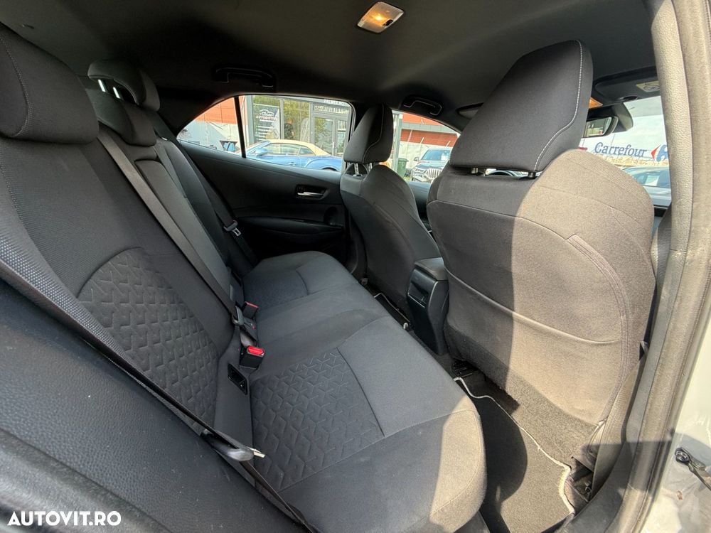 Toyota Corolla 1.8 HSD Dynamic - 12