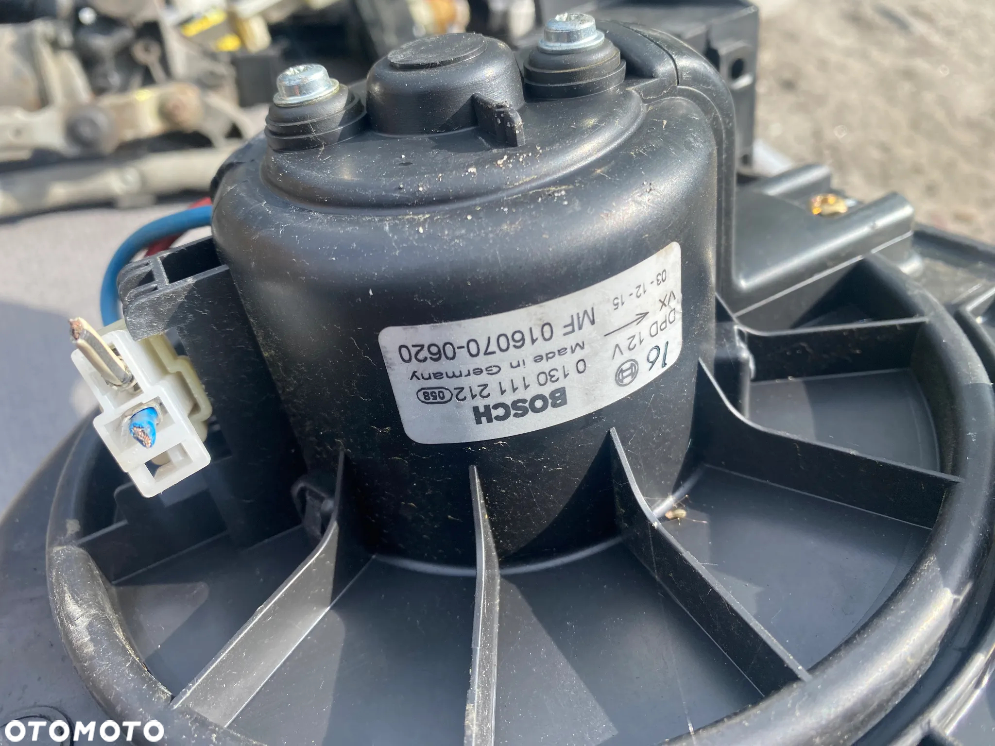WENTYLATOR DMUCHAWA NAWIEWU VOLVO V40 0130111212 MF1172000810 0160700620 - 3