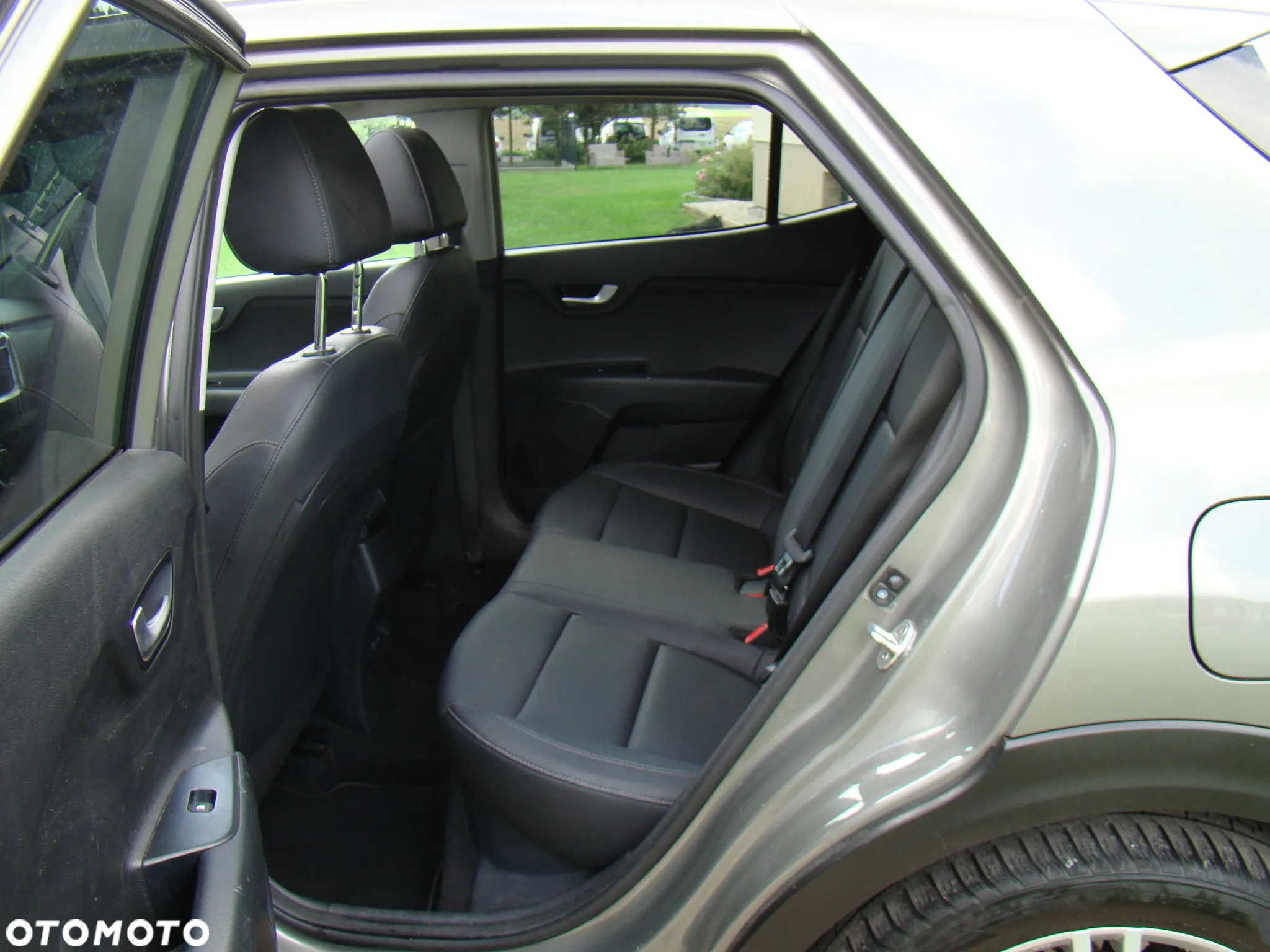 Kia Stonic 1.0 T-GDI DCT OPF Platinum Edition - 25