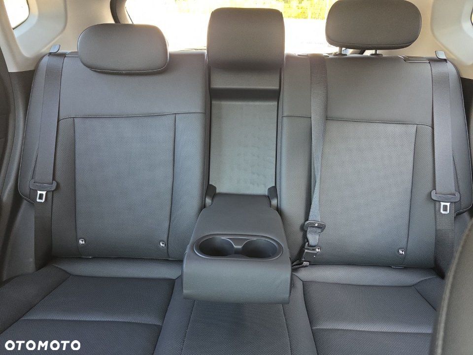 Hyundai Kona - 16