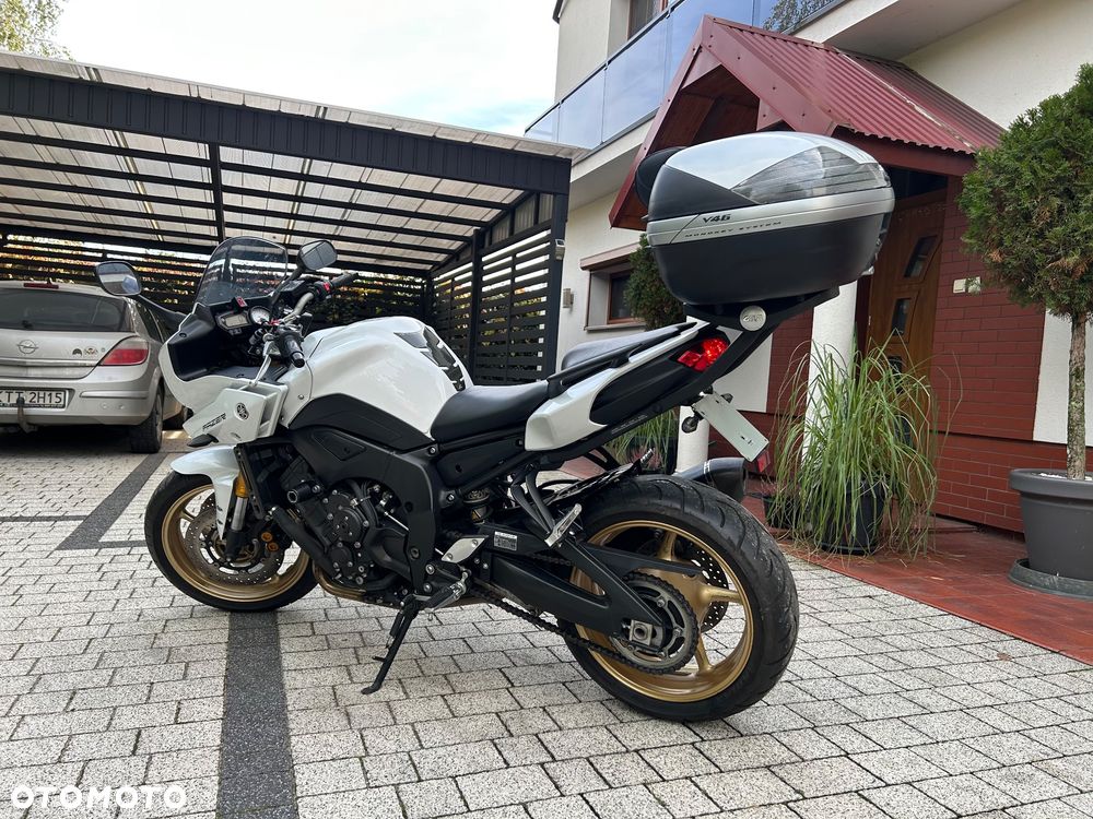 Yamaha FZ8 - 1