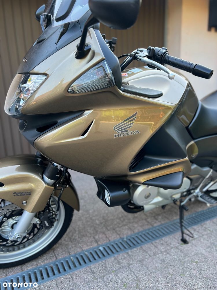Honda NTV - 24