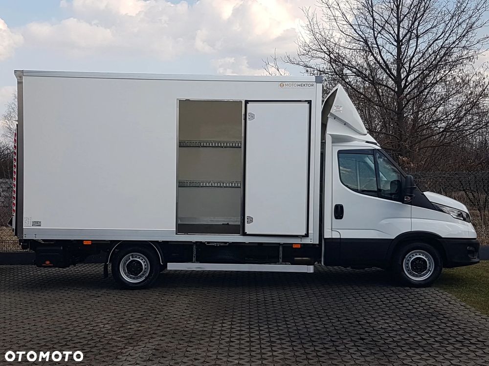 Iveco DAILY WINDA 8EP 4,29x2,23x2,23 KLIMA 35S16 MANUAL 6-BIEGÓW 3,0 160 KM KRAJOWY - 26