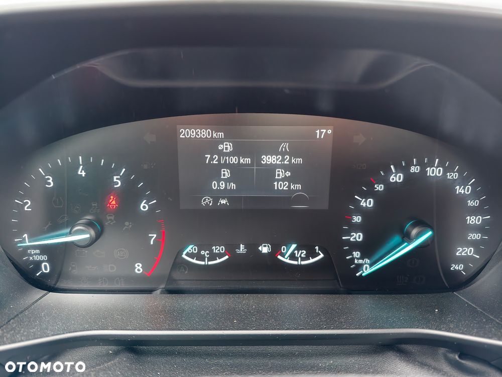 Ford Focus 1.0 EcoBoost mHEV Titanium - 9