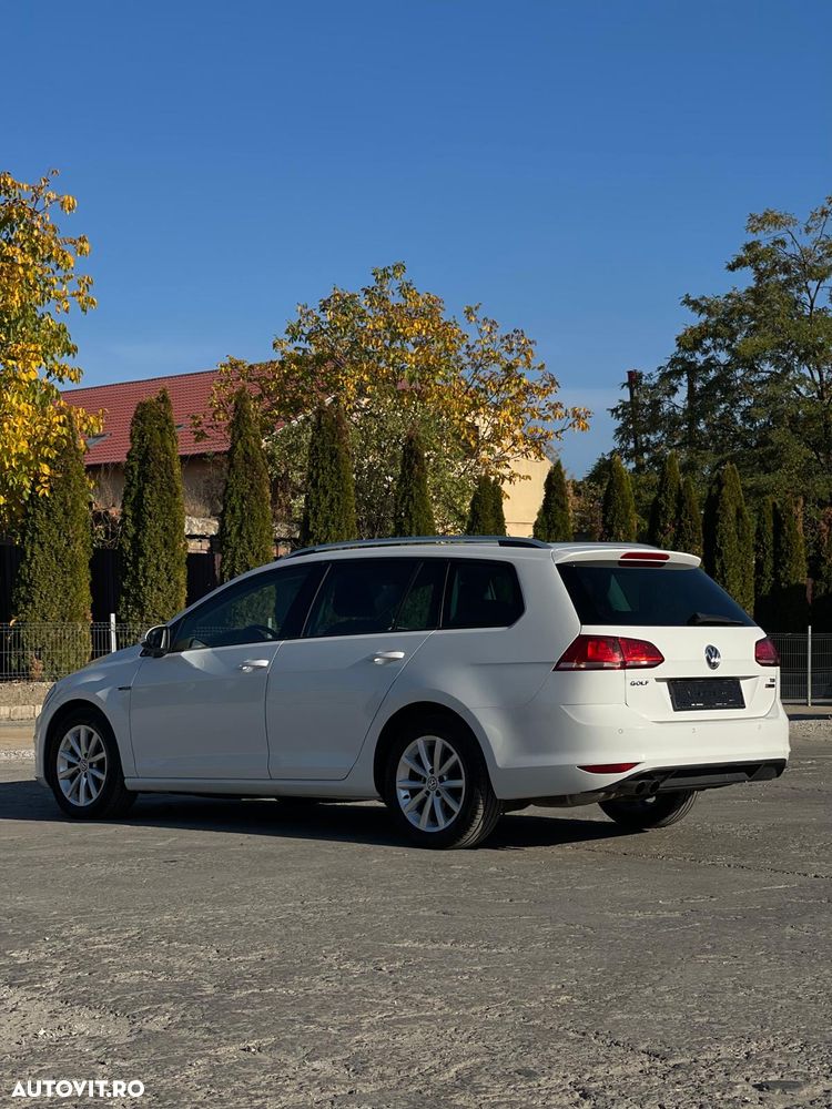 Volkswagen Golf - 3