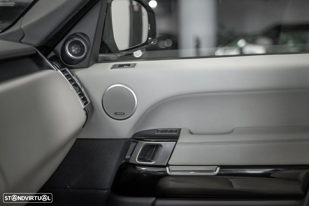 Land Rover Range Rover 4.4 SDV8 Vogue - 22
