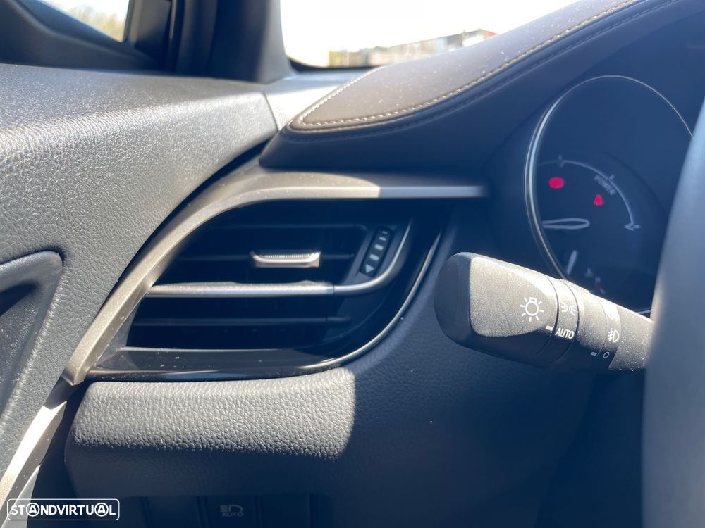 Toyota C-HR 2.0 Hybrid Exclusive+P.Luxury - 22