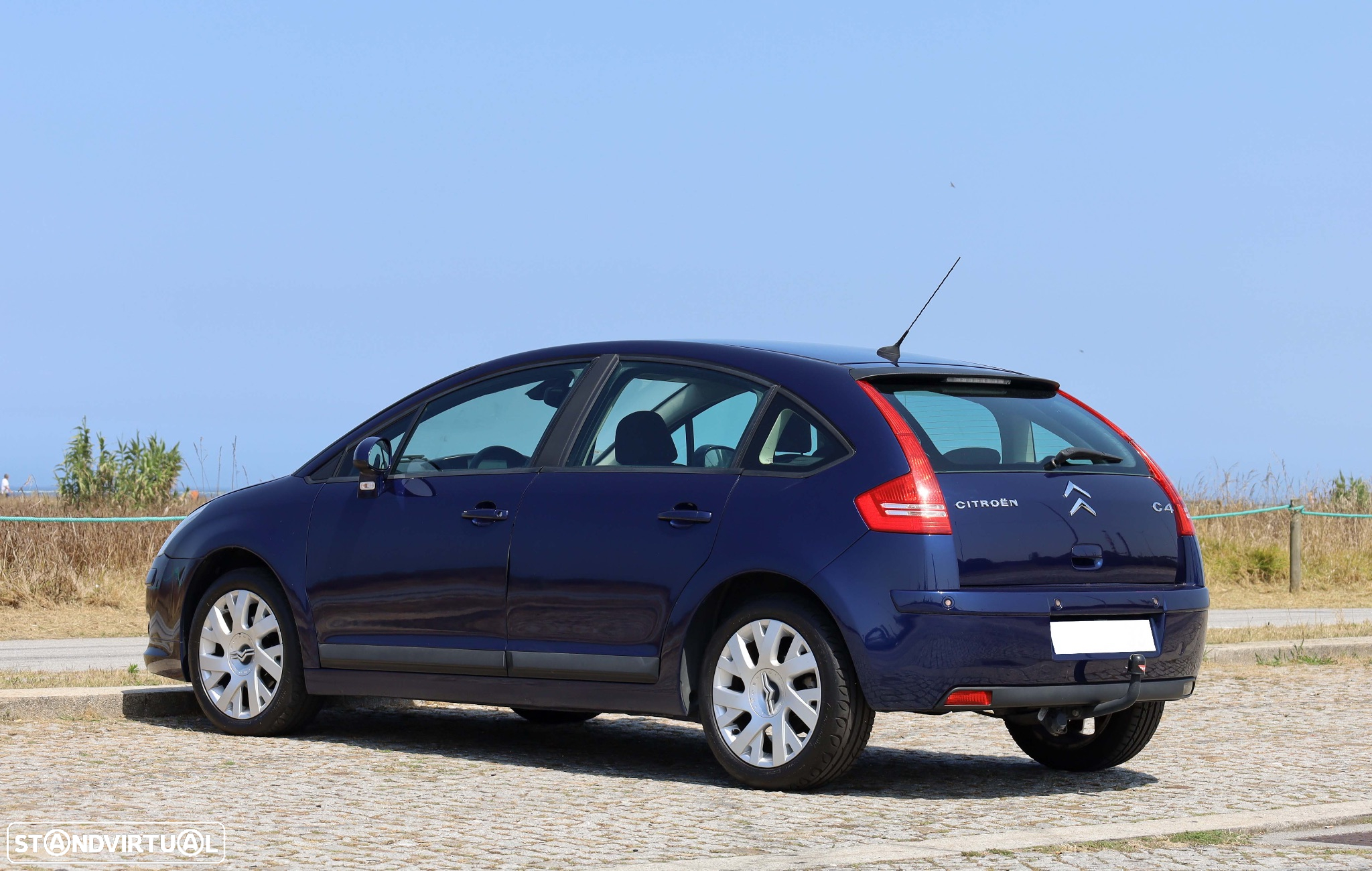 Citroën C4 1.6 HDi 110 Exclusive - 4