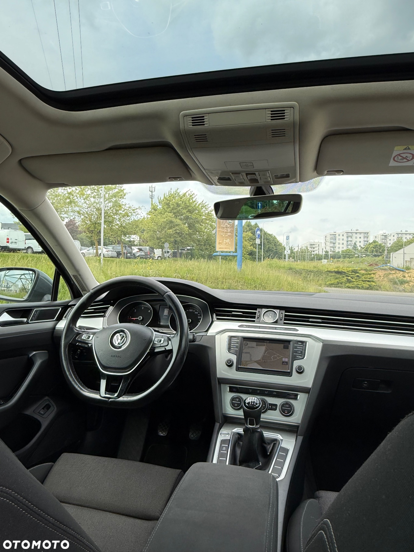 Volkswagen Passat 2.0 TDI SCR Comfortline - 11