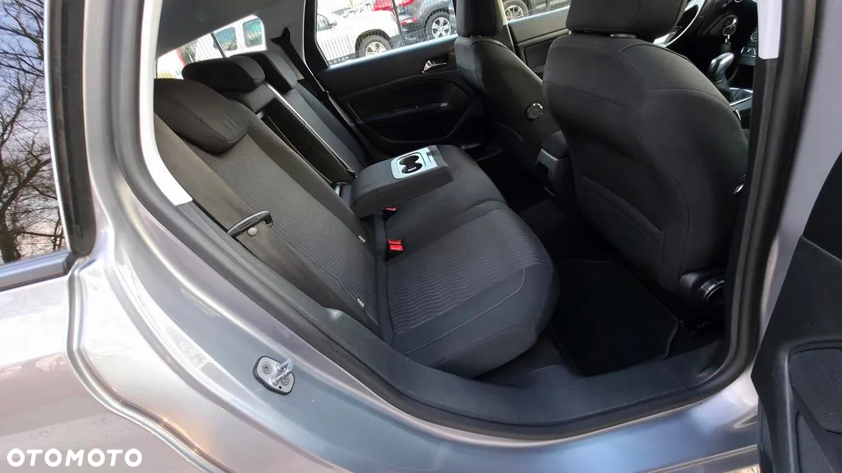 Peugeot 308 - 24