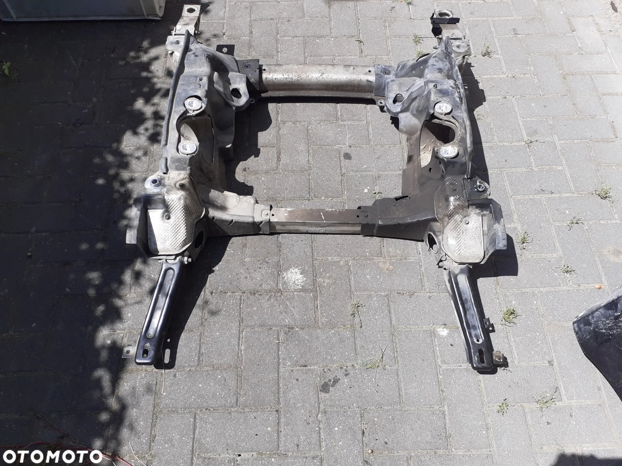 Mercedes W222 W217 Wózek Przedni Sanki 4Matic 5.0 - 2