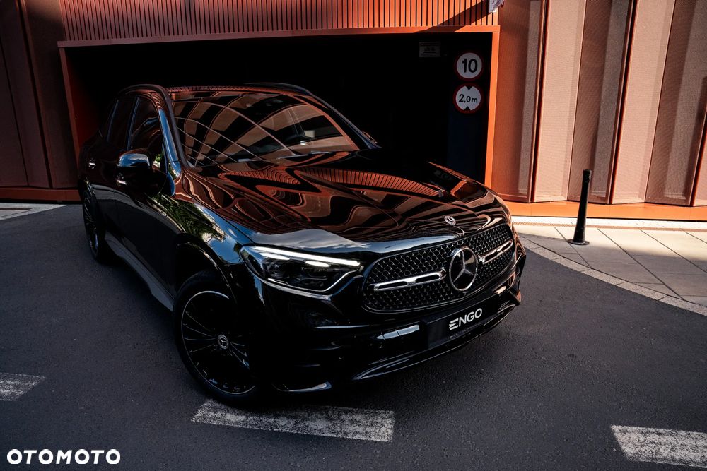 Mercedes-Benz GLC 300 mHEV 4-Matic AMG Line - 25