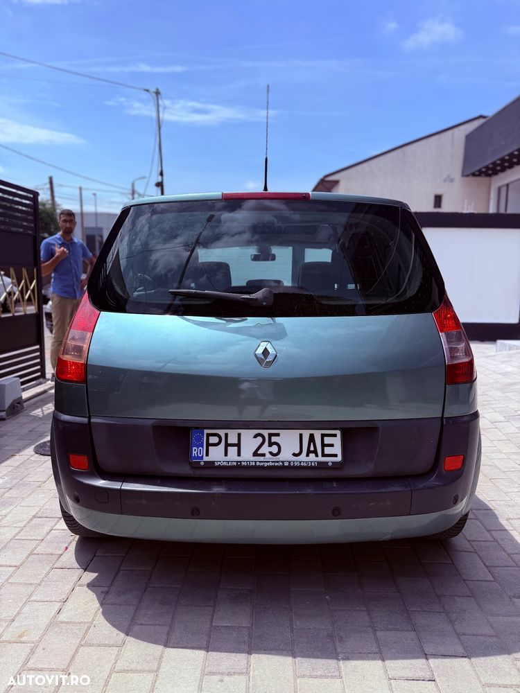 Renault Scenic II 1.6 Authentique - 4
