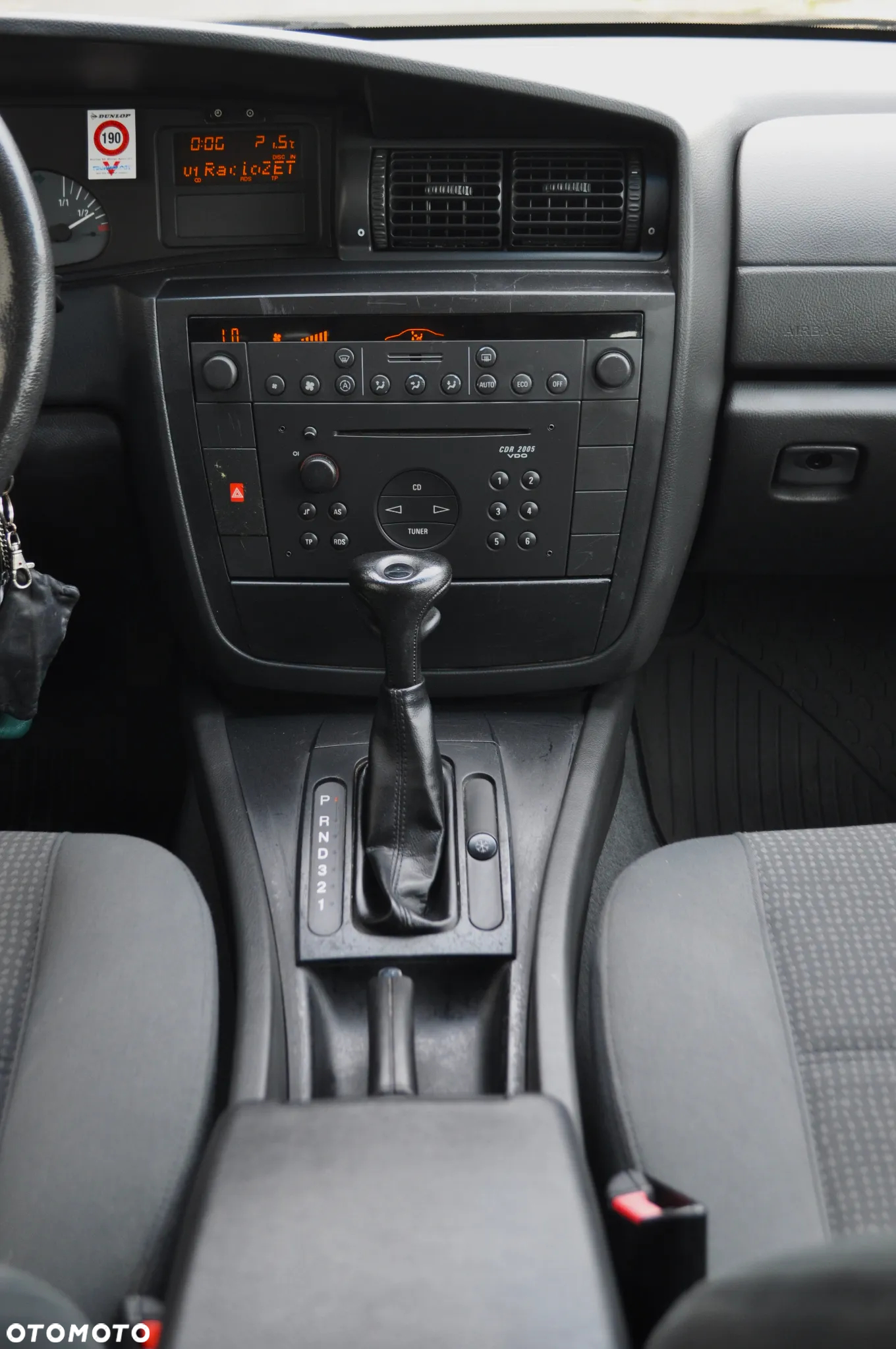 Opel Omega 2.2 Elegance - 16