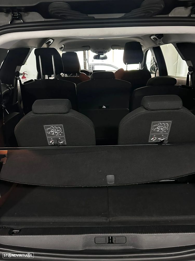 Peugeot 5008 - 11