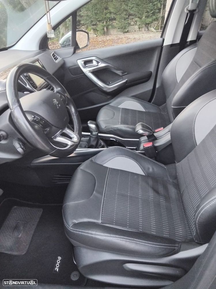 Peugeot 2008 1.6 e-HDi Allure - 7