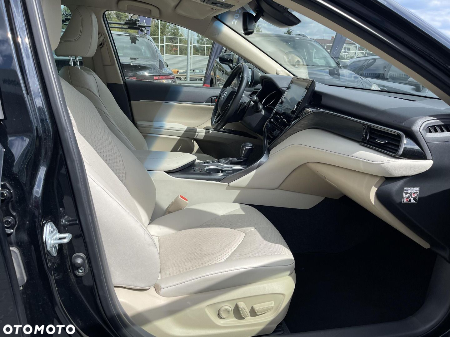 Toyota Camry - 8