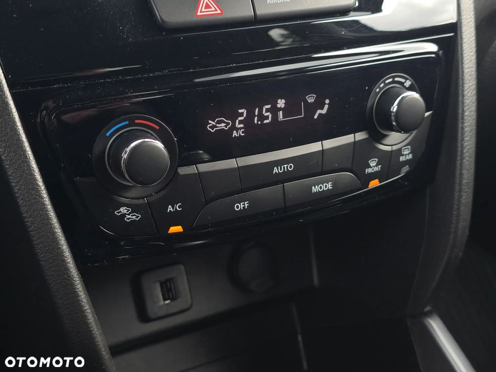 Suzuki Vitara 1.4 Boosterjet Premium 4WD - 31