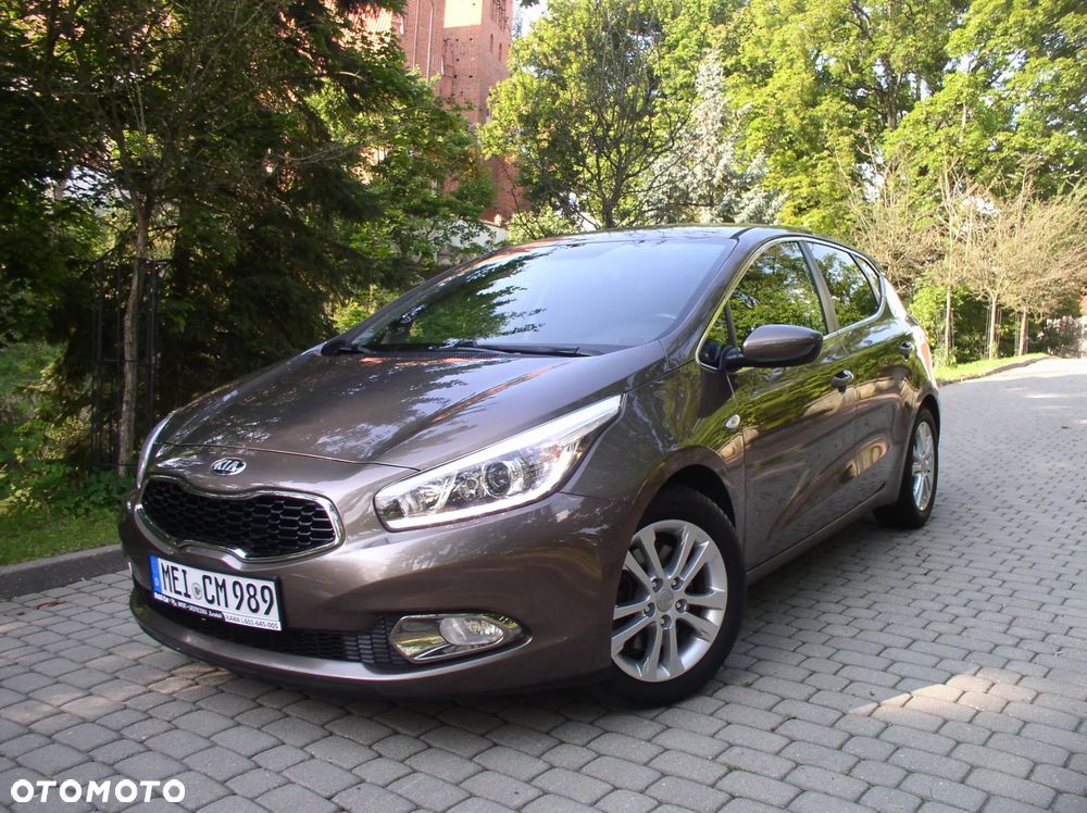 Kia Ceed 1.4 CVVT Attract Plus - 26