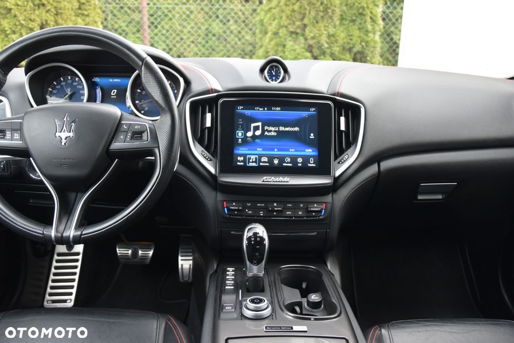 Maserati Ghibli GranSport - 13