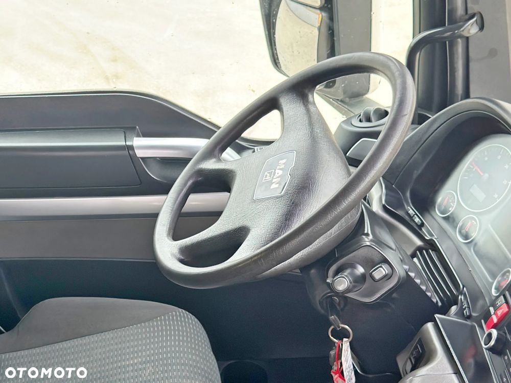 MAN TGS 35.360 * SKRZYNIA 7,15 m * PK 44002 + PILOT / 8x4 * STAN BDB - 12