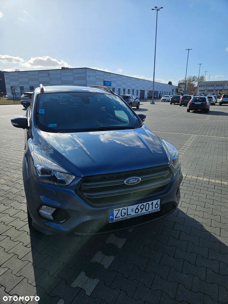 Ford Kuga - 2