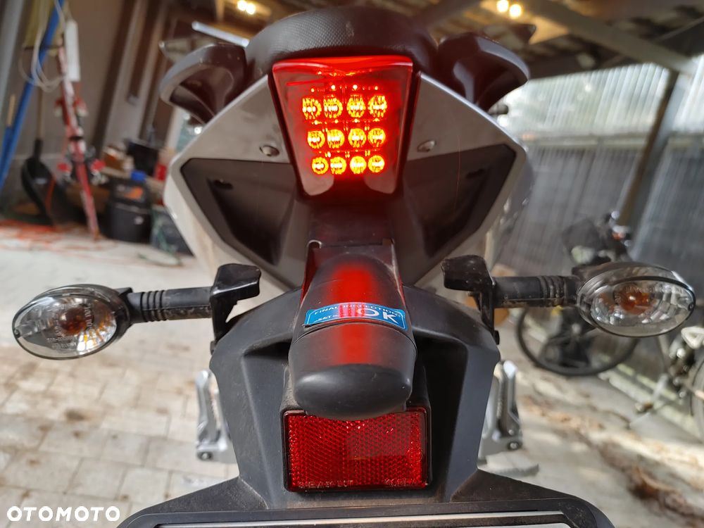 Hyosung Inny - 15