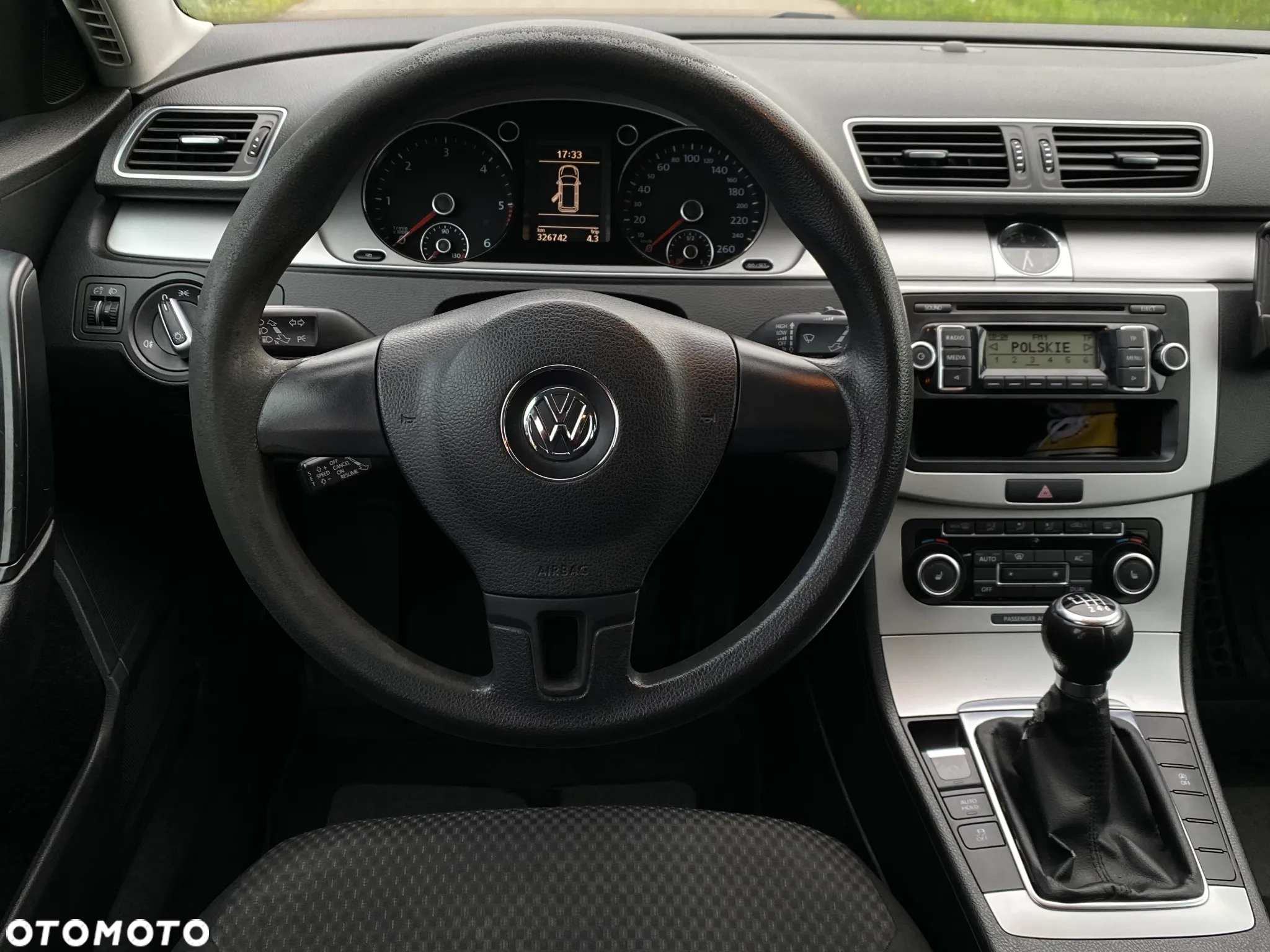 Volkswagen Passat Variant 1.6 TDI DPF BlueMotion - 10