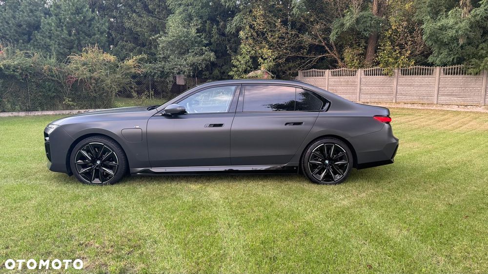 BMW Seria 7 750e PHEV xDrive Individual Edition sport - 5