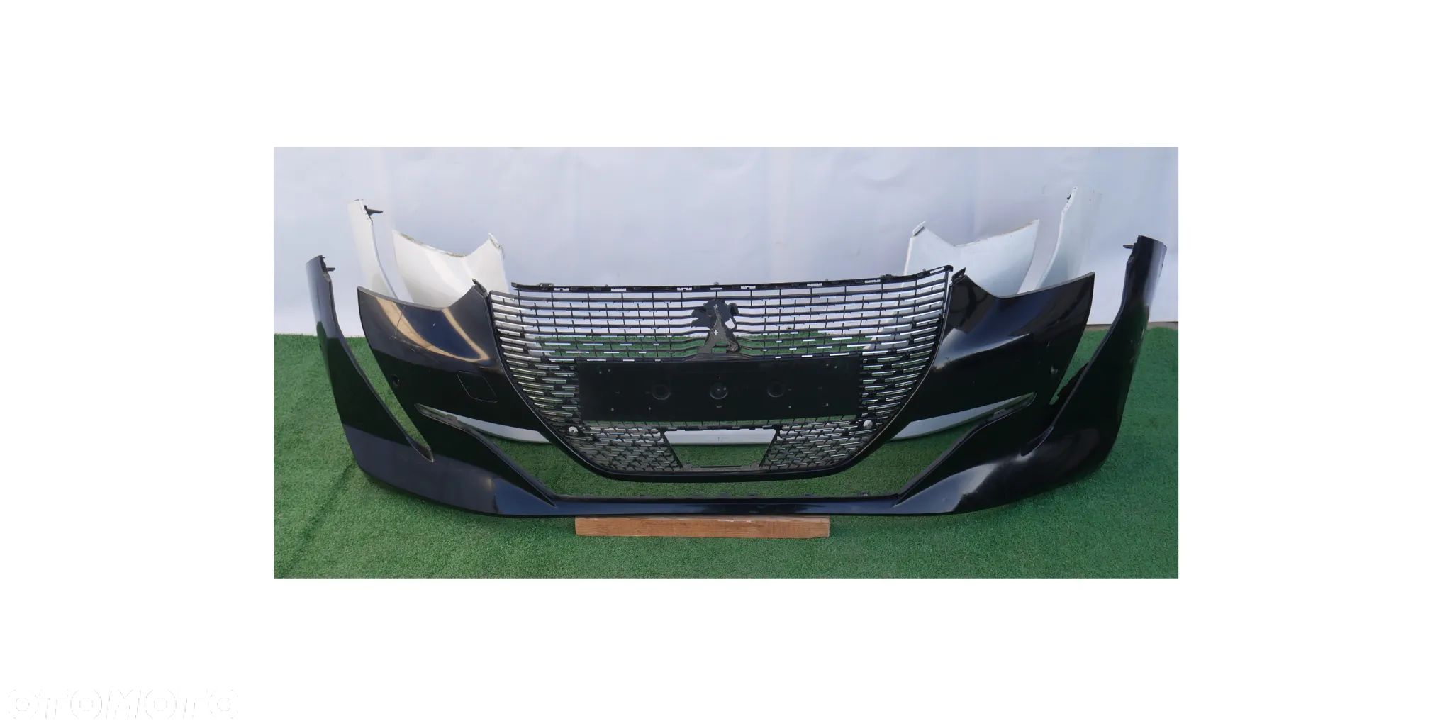 PEUGEOT 208 II ZDERZAK PRZÓD - 1