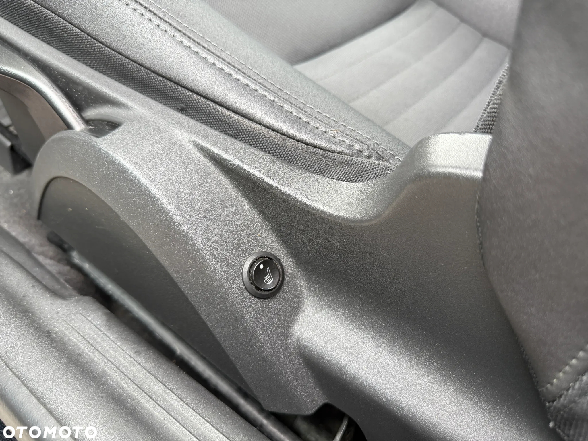 Volvo C30 1.6D - 26