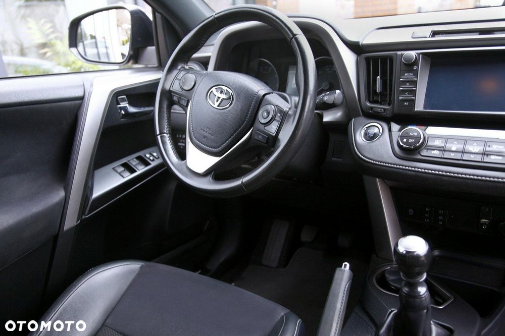 Toyota RAV4 2.0 D-4D 4x2 Start-Stop Executive - 13