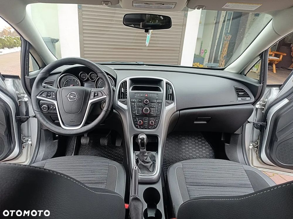 Opel Astra 1.6 Cosmo - 15