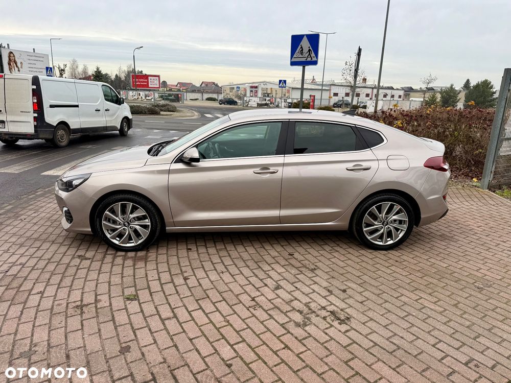 Hyundai i30 1.4 T-GDI Premiere Style - 23