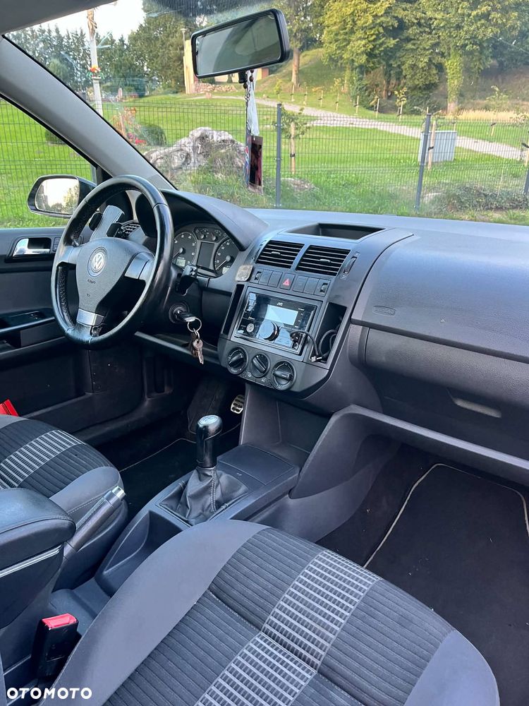 Volkswagen Polo 1.4 16V Comfortline - 7