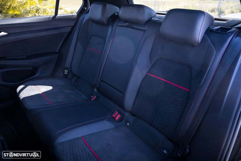 VW Golf 2.0 TSI OPF DSG GTI Clubsport - 24