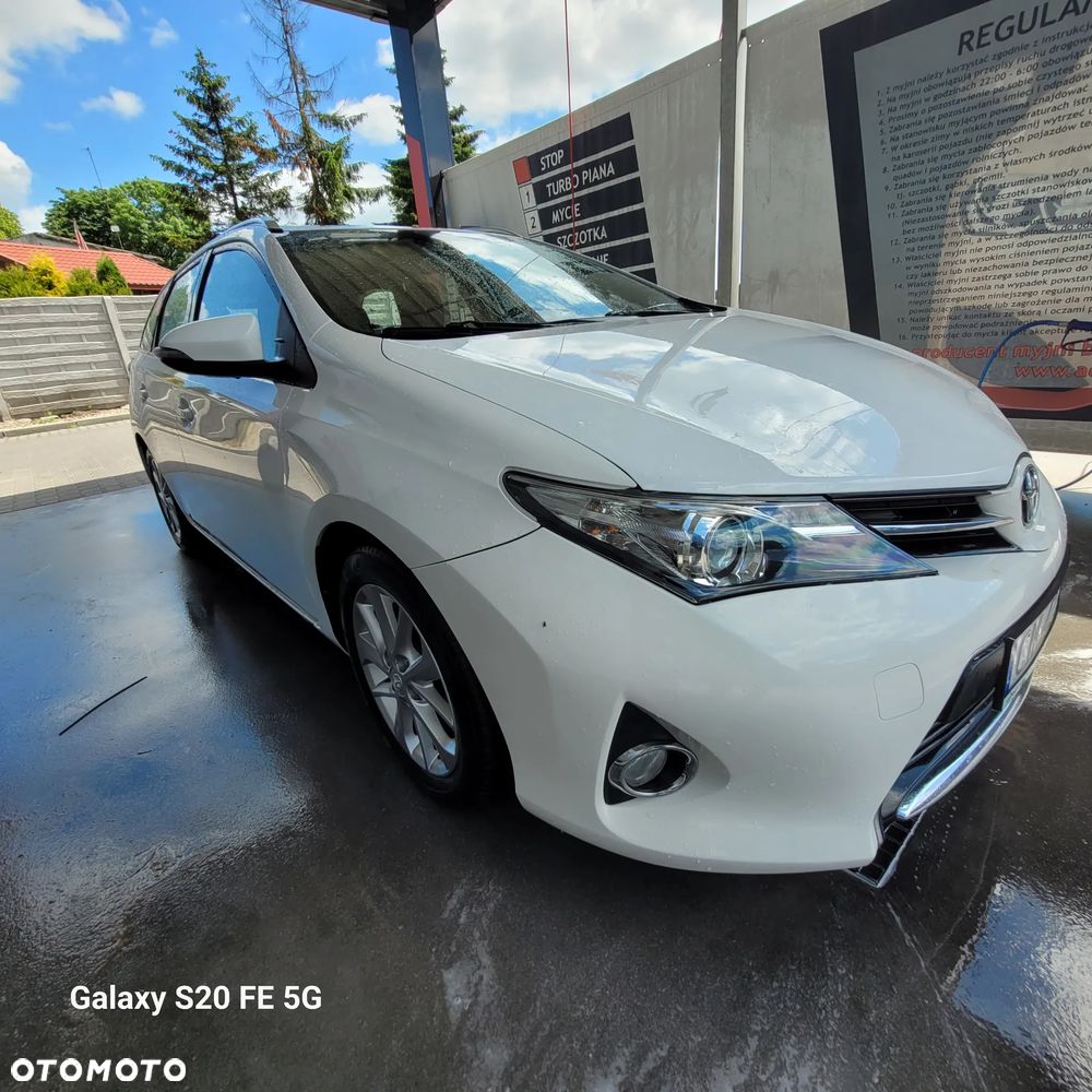 Toyota Auris 1.4 D-4D - 4