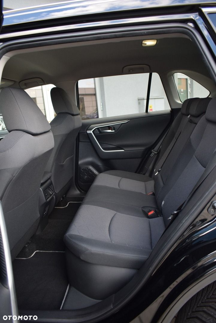 Toyota RAV4 - 17